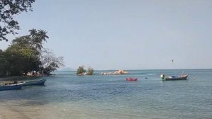 Северная Паттайя, пляж Вангомат,  взгляд вокруг