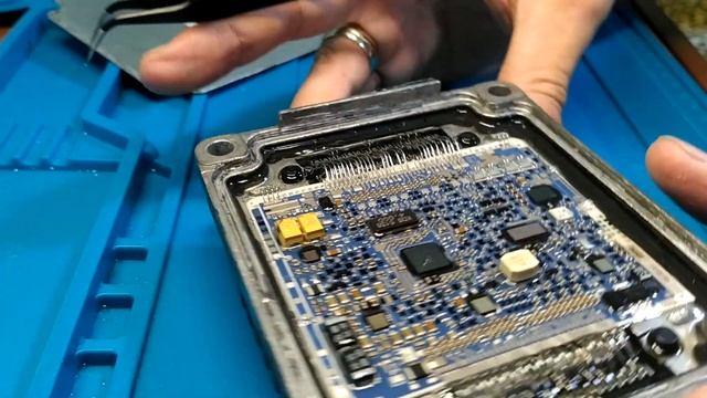 Проверка ЭБУ опель на обрыв контактов смотреть онлайн