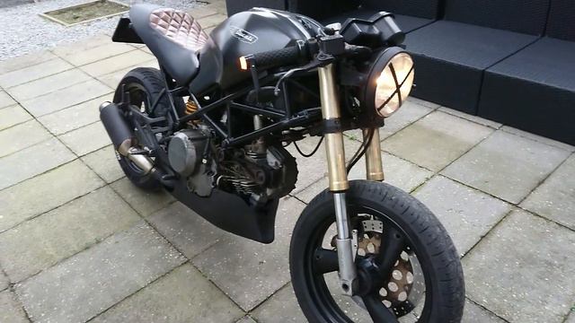 Ducati Monster 600 Cafe racer 2. смотреть онлайн