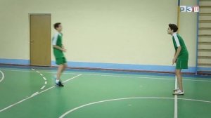 Гандбол. Основные приемы игры: стойка, перемещения и ведение мяча