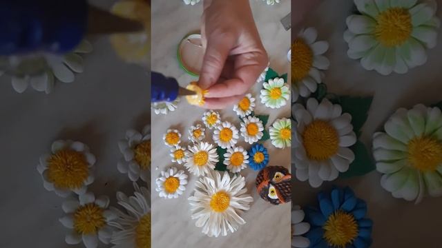 Как сделать Быстро и Красиво Ромашку и Ромашку заколку.Мастер класс от Ларисы. смотреть онлайн
