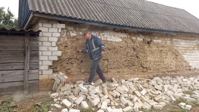 ГОРИ САРАЙ,ГОРИ І ХАТА!ЗЛАМАВ СТІНУ СВИНАРНИКА!ЗВАЛИВ ПОТОЛОК В СТАРІЙ ХАТІ!РЕКОНСТРУКЦІЯ СВИНАРНИК