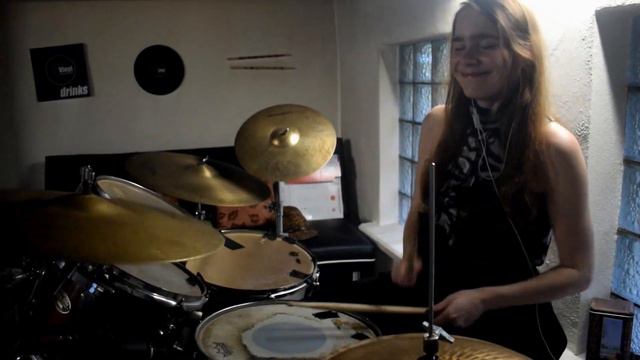 Drums Only Cover 🎧 Paranoid by Black Sabbath [2021 Rehearsal Room Edition; sHe druMs] смотреть онлайн