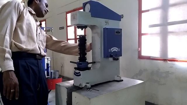 ROCKWELL HARDNESS TESTING MACHINE IN हिन्दी смотреть онлайн
