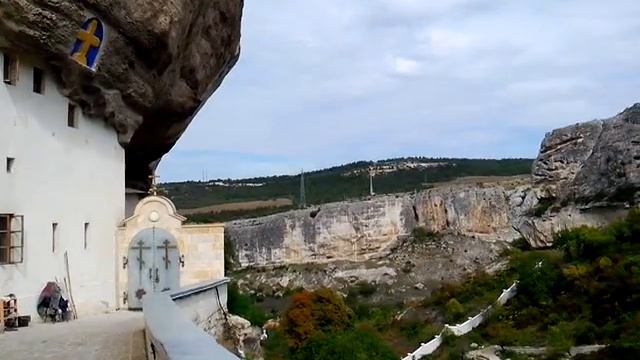 Вид с балкона Свято-Успенского монастыря смотреть онлайн