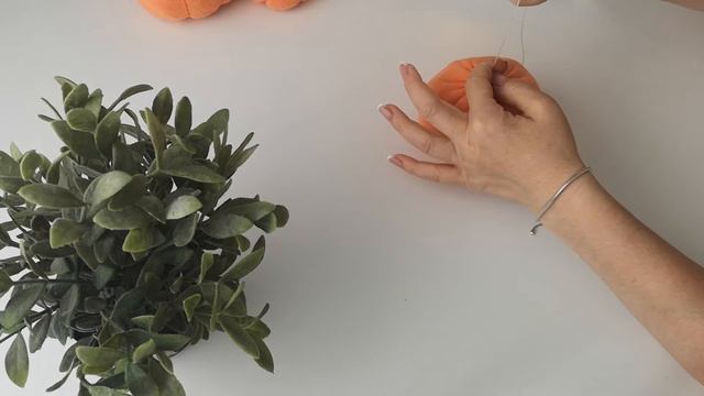 DIY.Тыква из ткани своими руками.Pumpkin of fabric. смотреть онлайн