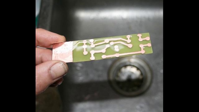 Joule Thief: Making a Quick and Dirty PCB Joule Thief смотреть онлайн