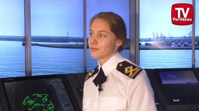 "Совкомфлот" поздравляет женщин с 8 марта смотреть онлайн