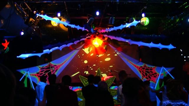 ALBA (фестиваль PEACE + LOVE, клуб Place, 21 11 2015) смотреть онлайн