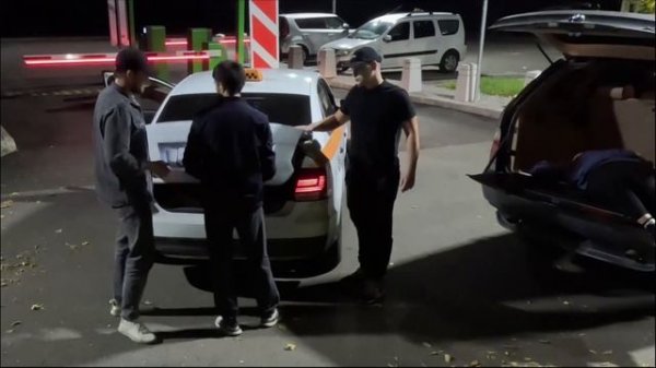 Запихиваем ТРУП В ТАКСИ! ПРАНК