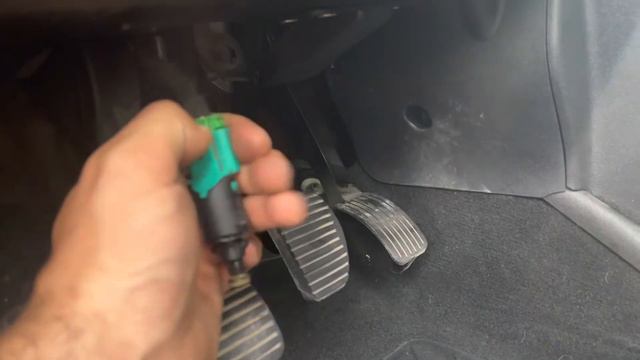 CITROEN C4 PICASSO BRAKE SWITCH REPLACEMENT. ESP and ABS light on смотреть онлайн