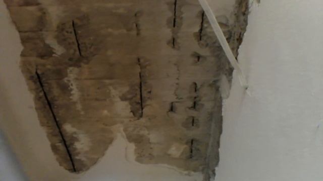 Τρόπος ασφαλούς επισκευής αποσαθρωμένων επιχρισμάτων σε ανακαίνιση σπιτιού