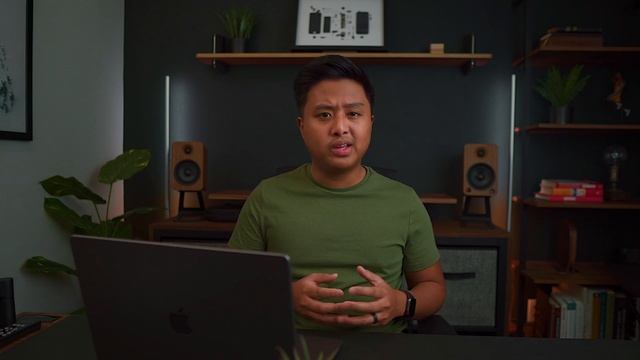 14” vs 16" Macbook Pro M1 Max - Battery, Performance, Architecture & Content Creation смотреть онлайн