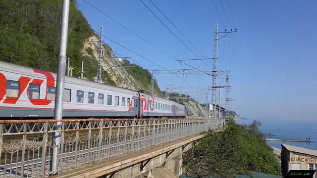 РЖД ВЛ10-1188 с поездом Адлер - Воркута смотреть онлайн