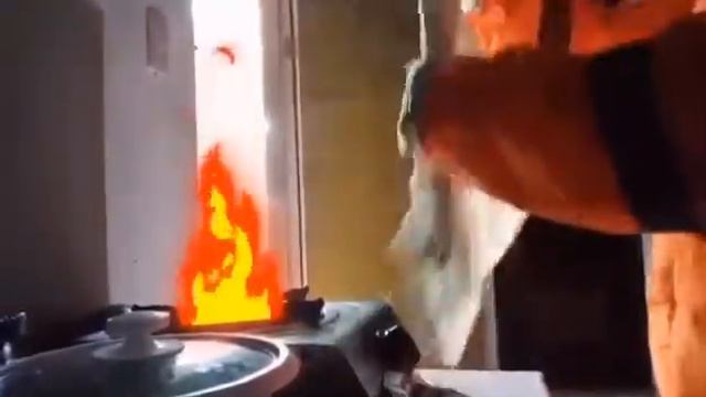 Actions in case of fire in galley смотреть онлайн