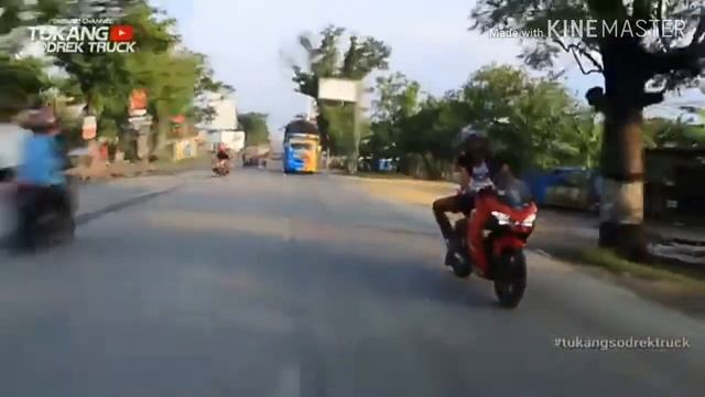 TRUK OLENG BOOS MUDA смотреть онлайн