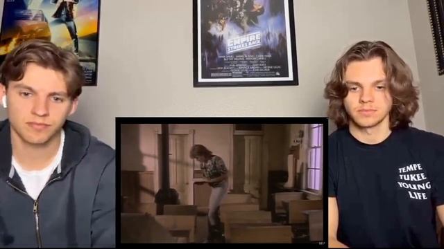 Twins React To Robert Plant- Big Log!!! смотреть онлайн