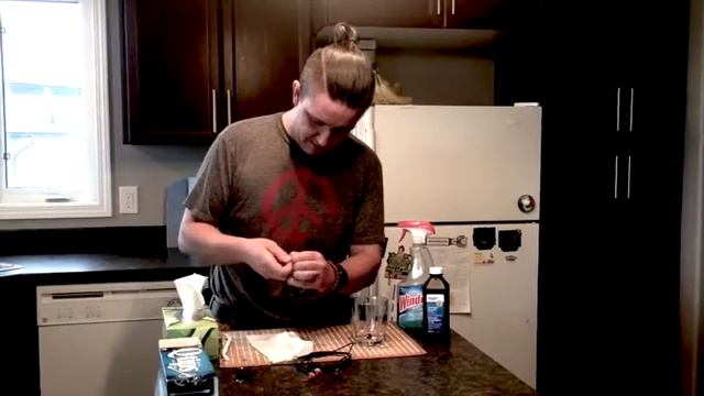 How to clean earbuds and in-ear headphones смотреть онлайн