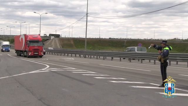 сотрудники Госавтоинспекции проводят рейды «Левая полоса»