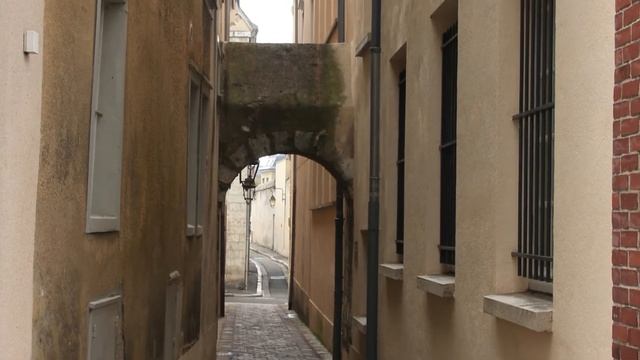 Explore Chartres France смотреть онлайн