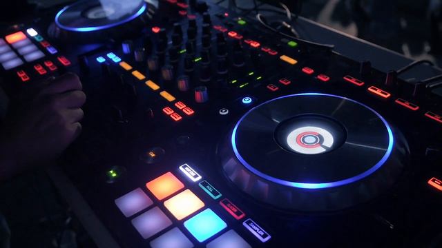 EvermixBox4 DJ Set Recorder смотреть онлайн
