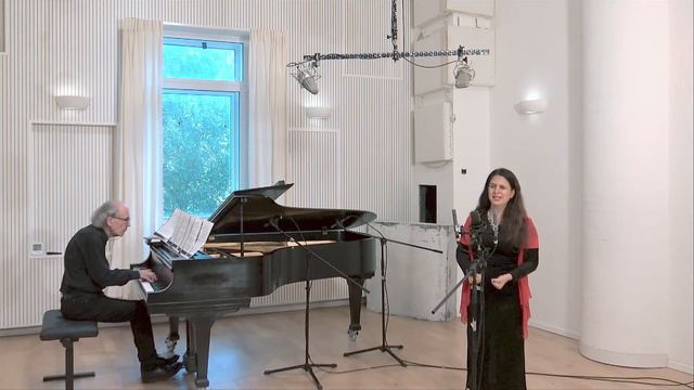 Aria of Gian Carlo Menotti "Steal Me Sweet Thief" from the Opera "The Old Maid and the Thief" смотреть онлайн