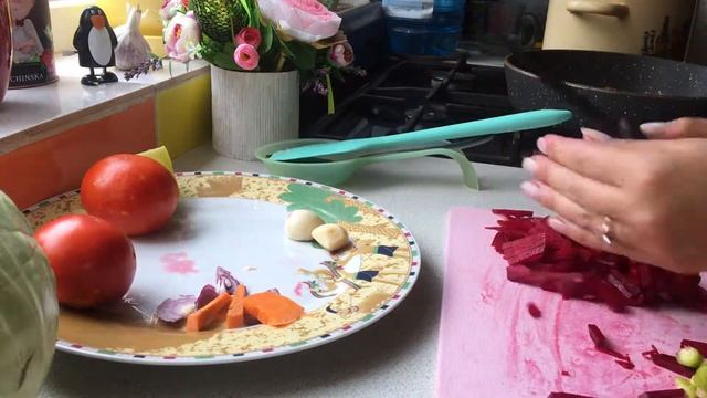 Борщ с курицей. Рецепт приготовления вкусного борща. смотреть онлайн