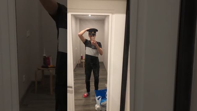 Лайфхак: как правильно носить фуражку смотреть онлайн