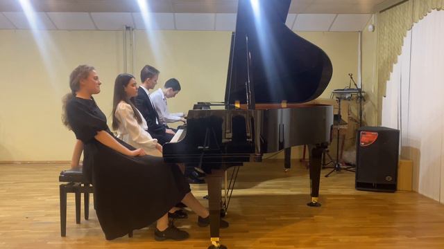 А. Цфасман «Снежинки», А. Цыганков «Тустеп» // фортепианный квартет ДШИ им.В.В.Крайнева смотреть онлайн