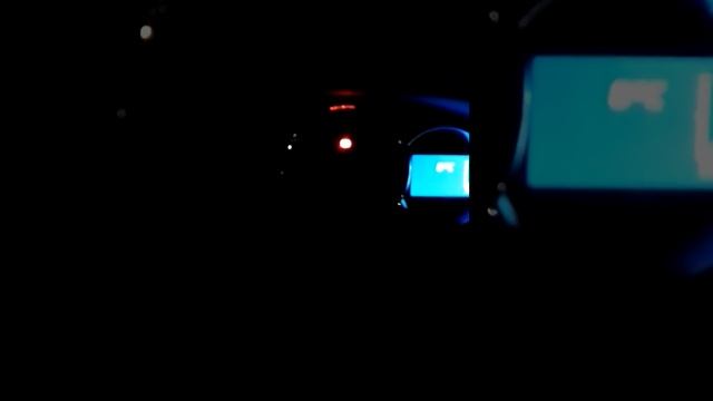 Renaul Logan II. Подсветка, датчик давления масла, поворотники