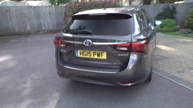 Toyota Avensis 2.0 D-4D Excel Touring Sports смотреть онлайн