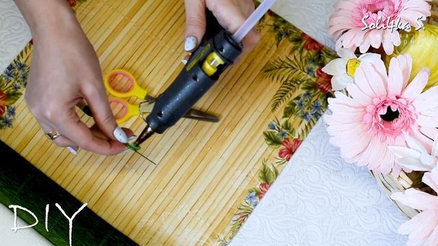 DIY Soli4ka_s Маленькі квіточки з гофрованого паперу/ маленькие цветочки с гофрированной бумаги