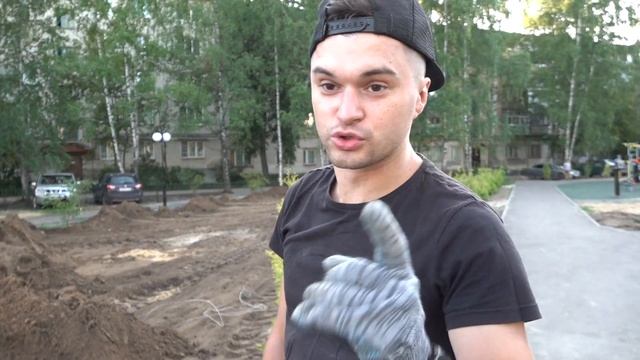 Совместный труд на благо города. На "Пушкинском квадрате" прошел субботник. 24.08.2021 смотреть онлайн