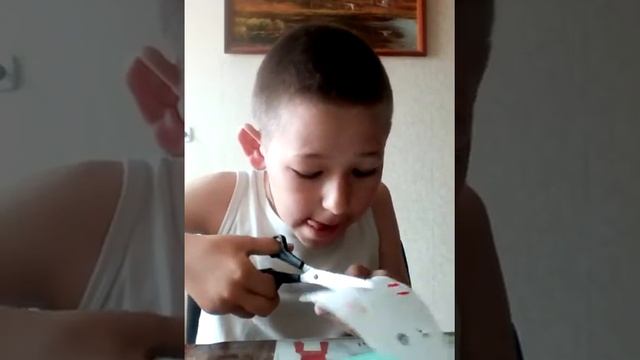 Как сделать маску Джейсона Вурхиза из бумаги смотреть онлайн