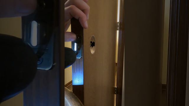 Don’t call the man! DIY door handle install. #bathroom #diy #tooldad #hardwarehangout смотреть онлайн