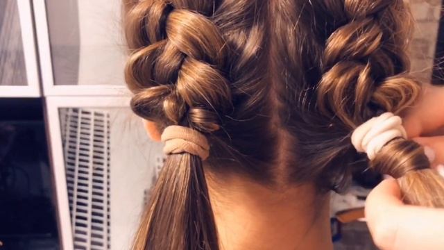 КАК СТАТЬ КРАСИВОЙ? ?// прически в школу ?\\ модные образы ♥️ смотреть онлайн