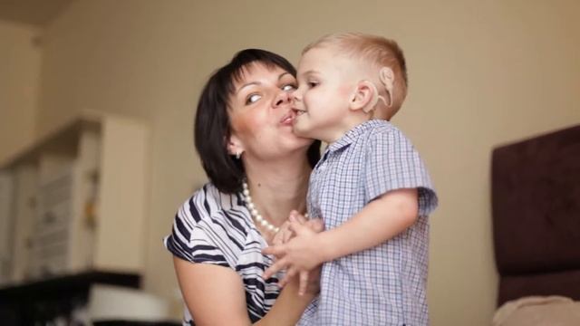 Cochlear и счастливые семьи. Ирина, Вячеслав и Матвей смотреть онлайн