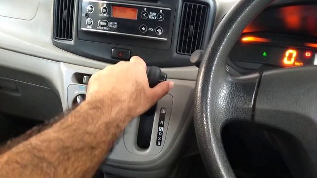 How to drive automatic car Hindi / Urdu смотреть онлайн