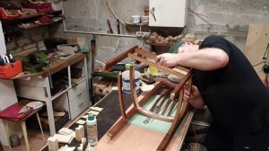 Как склеить стул