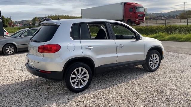VW Tiguan automat 2,0 TSI 200 KM FWD ALU Kamera Limited Silver Metalic смотреть онлайн