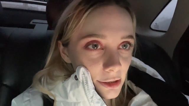 Fasoollka 19-11-22  Чат одевает сосольку, затем йога