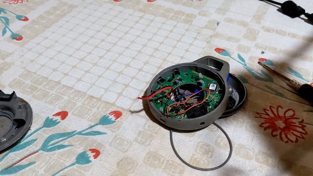 JBL хрипит динамик смотреть онлайн