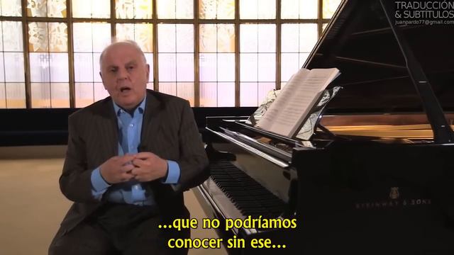 Cómo escuchar música - Daniel Barenboim - Subtitulado смотреть онлайн