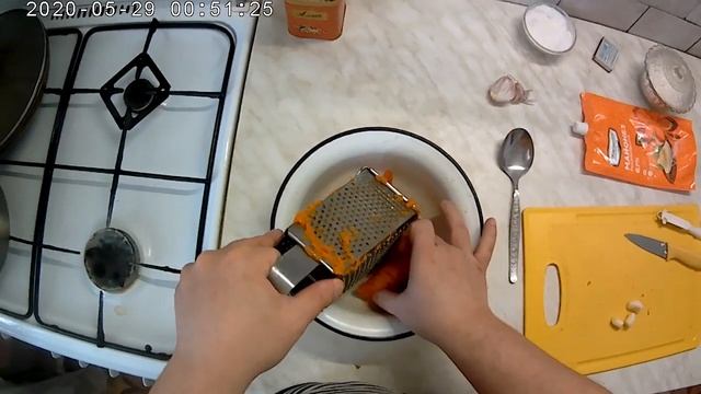 Салат из отварной моркови