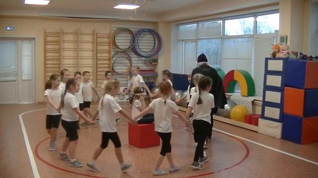 Фестиваль подвижных игр "Старину мы помним, старину мы чтим" смотреть онлайн