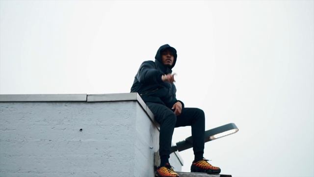 Willy G - Scared Of Me Ft LnGo & Leo смотреть онлайн