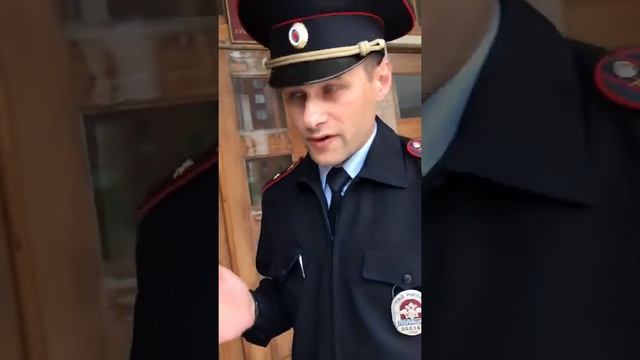 Полицейские вычислили меня по пикету в #СКВЕРЕ ЕКБ, как только я вышел из здания В-Исетского суда. смотреть онлайн