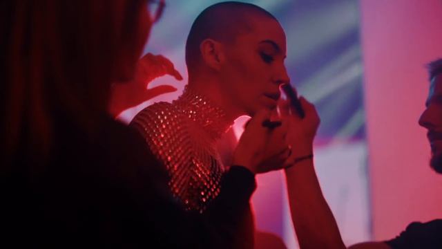 MAKE UP FOR EVER - WE WILL ROCK YOU FEAT. BISHOP BRIGGS (ROUGE ARTIST COMMERCIAL) смотреть онлайн
