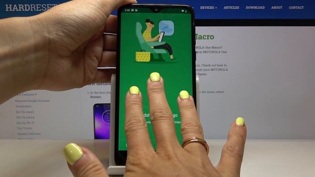 How to Enable Three Finger Screenshot in MOTOROLA One Macro – Screenshot Trick смотреть онлайн