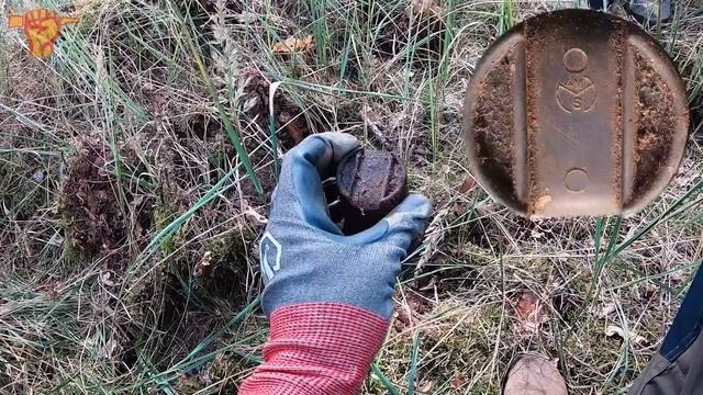 Hidden WEAPON STASH found on the Eastern Front! смотреть онлайн